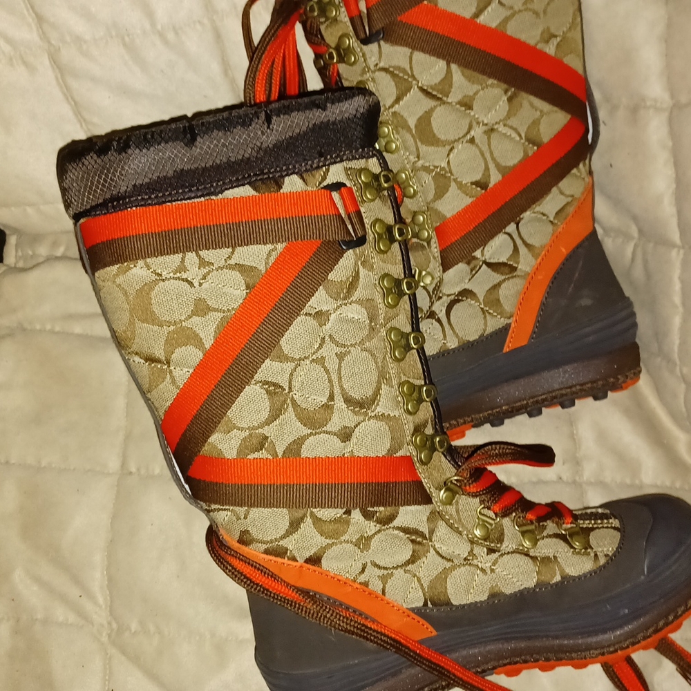 Coach winter/snow 🌨 boots 👢👢 - Picture 7 of 10